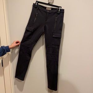 Grey skinny pants NWOT